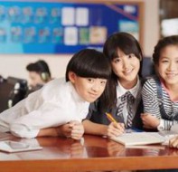 用培训班学员软件统计学生到课情况 学校省心家长也放心