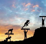 如何用教育培训机构管理系统做好学校的运营决策