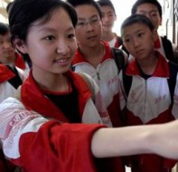 这款学生考勤软件可以做到自动统计、快速查询的功能