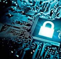 校长选择哪种培训学校管理系统版本好用