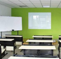 使用培训班级管理软件轻松处理新学员分班事宜