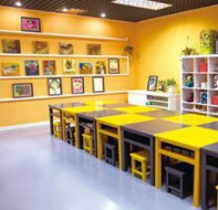 这么多学校机构使用培训管理系统的原因是什么？