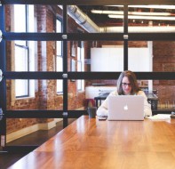 校盈易教育学校管理软件用处大!线上直播授课功能强大!